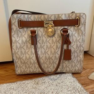 Michael Kors Hamilton Tote Vanilla